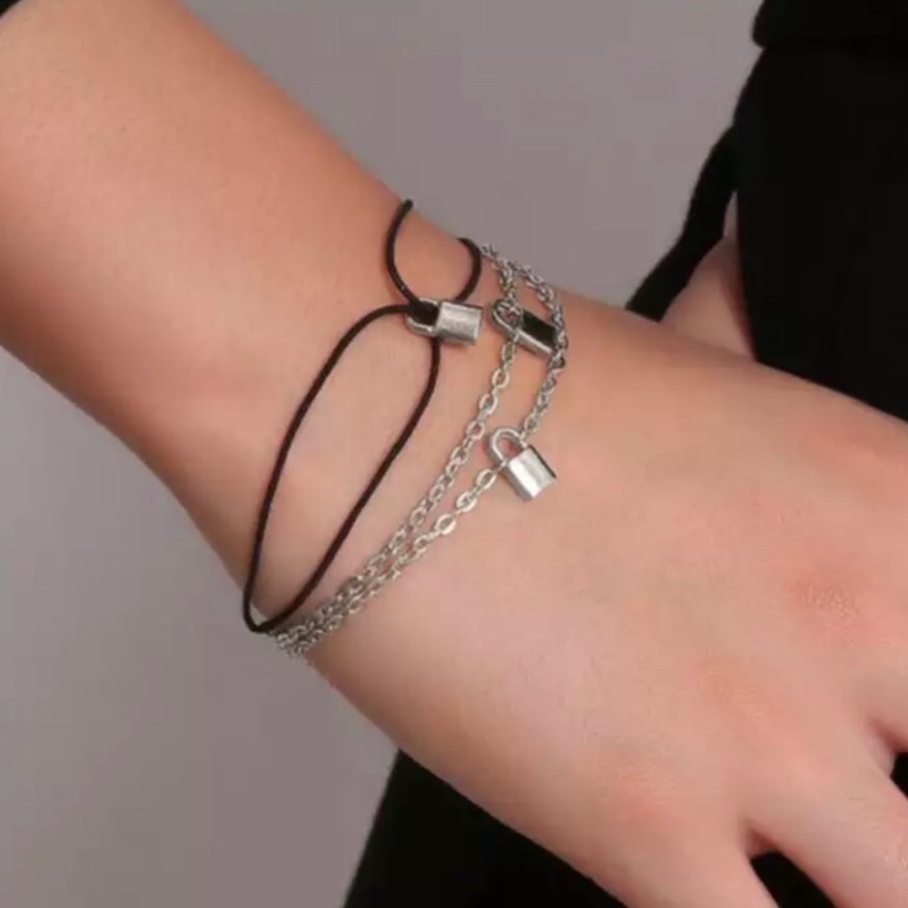 ✨✨Two Set Padlock Silver Bracelet ✨✨